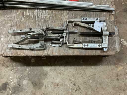 Varios extractores de rodamientos (4x)