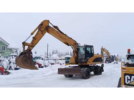 Cat%2520315%2520pe%2520roti.mp4