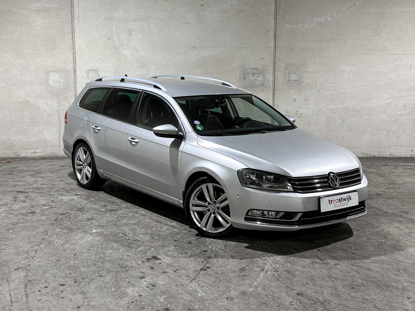 Volkswagen Passat Variant 1.8 TSI Highline 160pk 2011 (Origineel-NL), 71-RPV-9