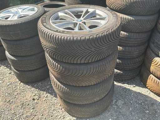 BMW 17 inch set van 4 banden voor BMW + velgen met sensoren