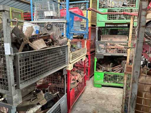 Batch of tractor parts