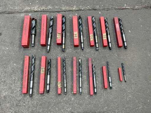 Vari esercizi Morse Taper a Cleveland (14 volte)