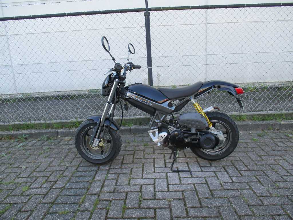 Suzuki Street Magic - bromscooter - 2 tact - Scooter