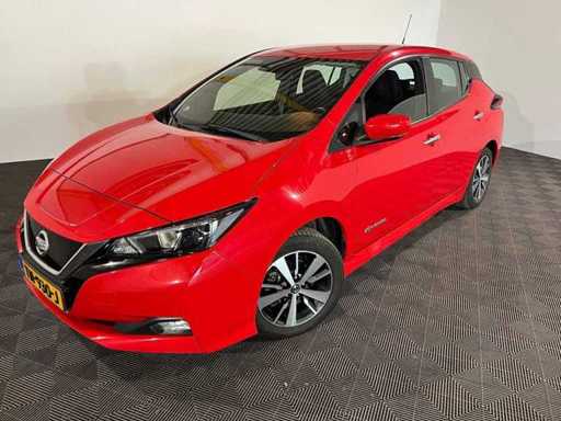 Nissan LEAF  Acenta 40 kWh, TN-930-J