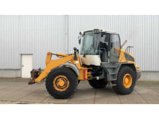 ba2135c4-abfa-48e1-8b79-0985dc0f82f3.mp4