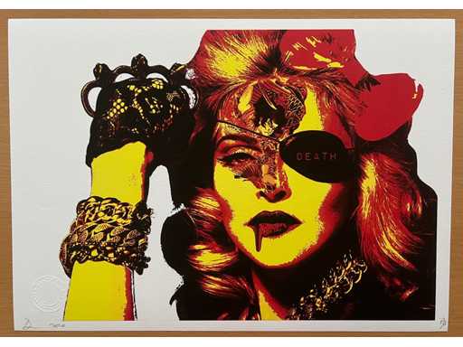 DEATH NYC : Modonna Tatto