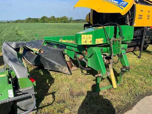 2002 John Deere 331 Faucheuse
