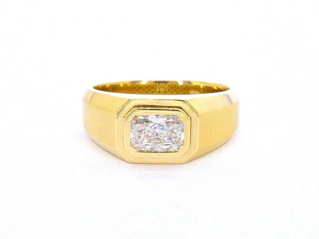 Gouden heren Ring met 1.50 Karat Smaragd Geslepen Diamant