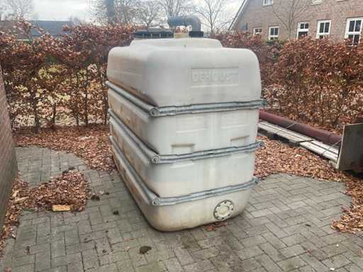 Water tank. 2500 l Various building materials