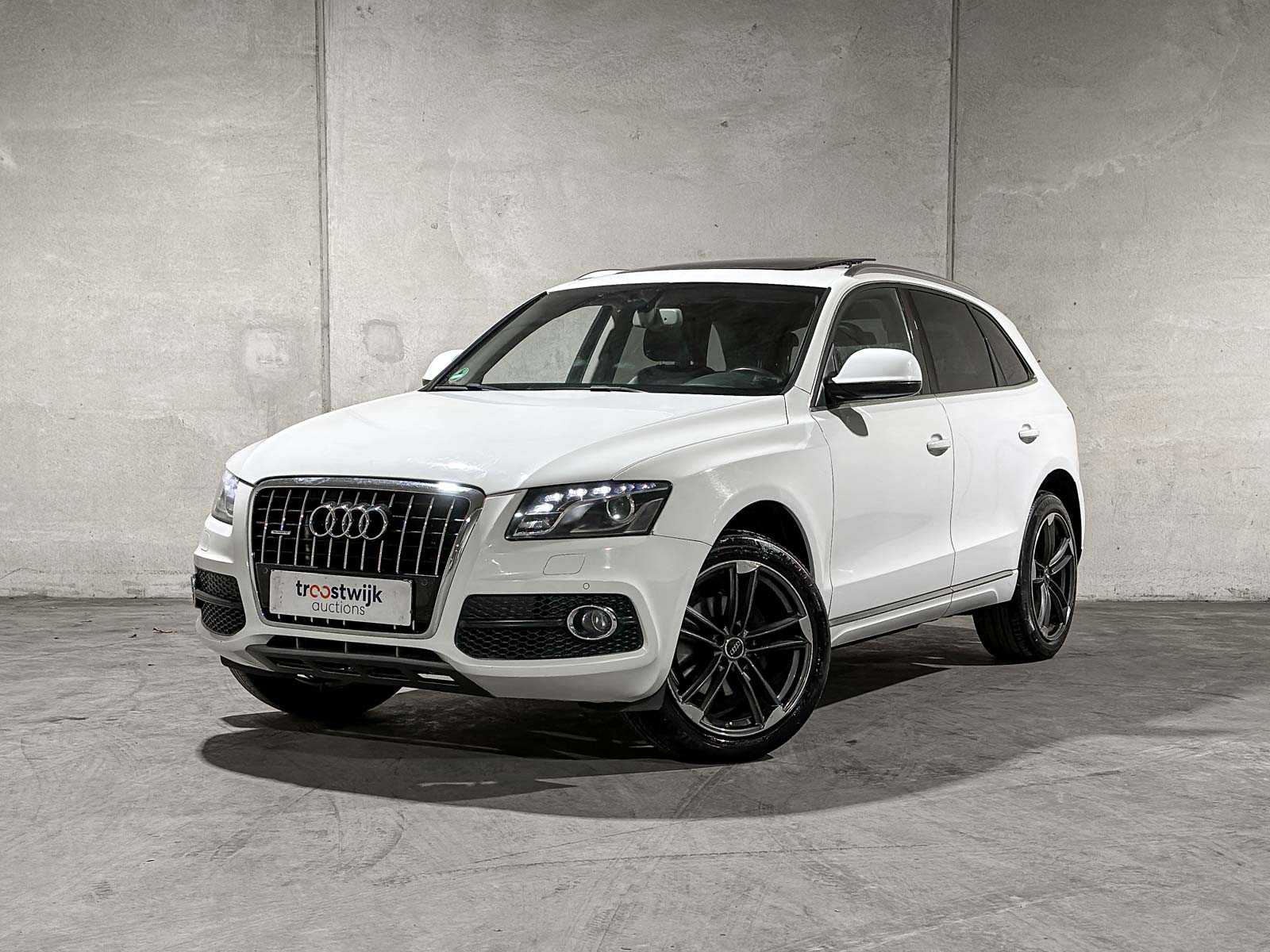 Audi Q5 3.2 FSI V6 Quattro Pro Line 269pk 2010, J-936-ZV