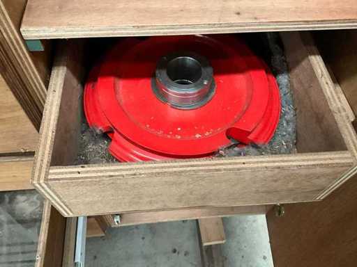 Fraisage et forage par lots