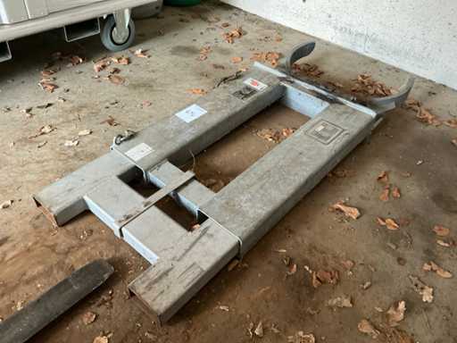 2013 Bauer FK 1 Barrel lifter