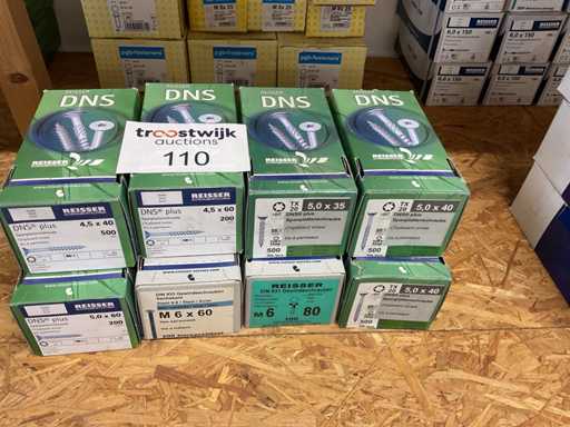 8 dozen spaanplaatschroeven