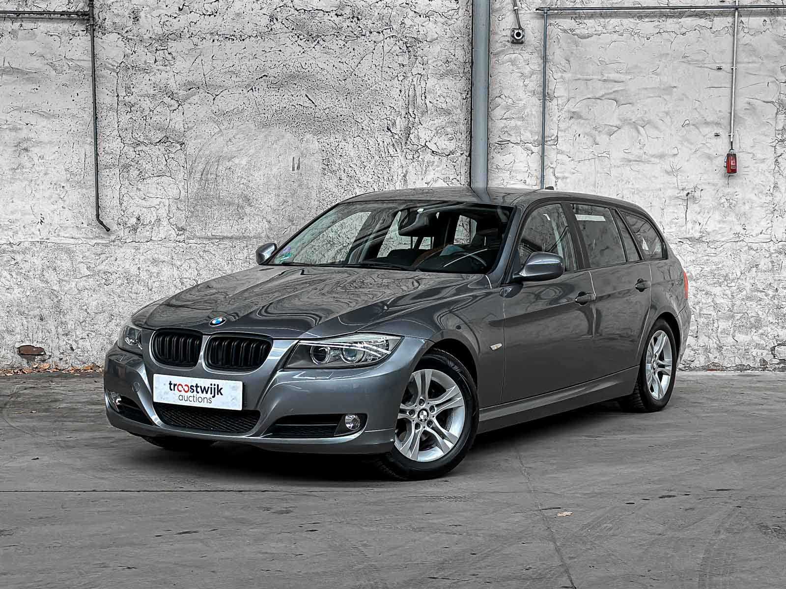 BMW 318i Touring Corporate Lease Luxury Line 136 PS 2011 (Original-NL) 3er, 51-SKX-6