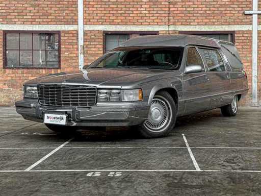 Cadillac Fleetwood Krystal Koach Funeral Car 5.7 V8 263pk 1995