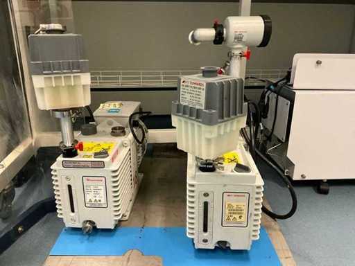 EDWARDS 18 & 28 Set mit 2 Vakuumpumpen