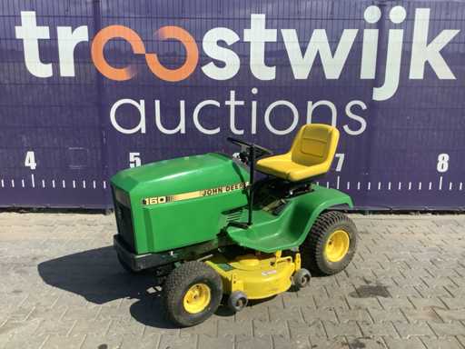 John Deere - 160 - Tondeuse à montage