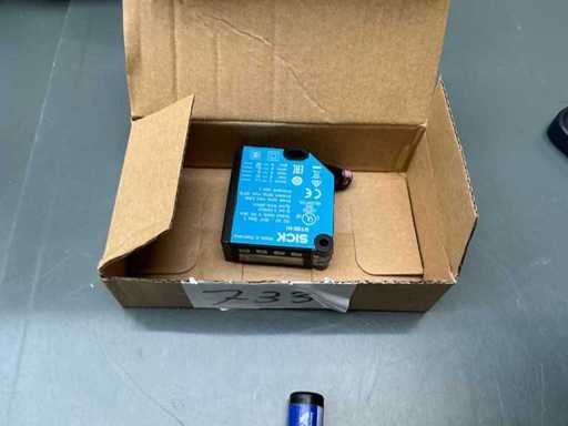 Sick DT20-P224B Industrial laser distance reader