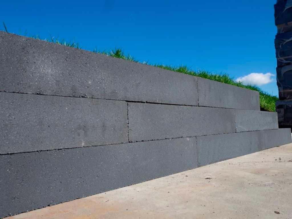 Concrete wall blocks Black 10x10x60cm 240 pieces