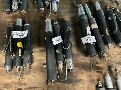 Vari utensili pneumatici (3x)