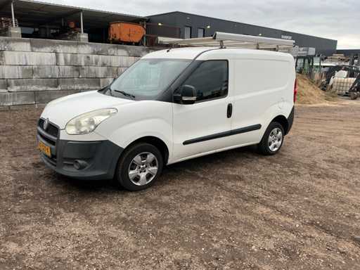2011 Fiat Doblò Cargo Defektes Nutzfahrzeug
