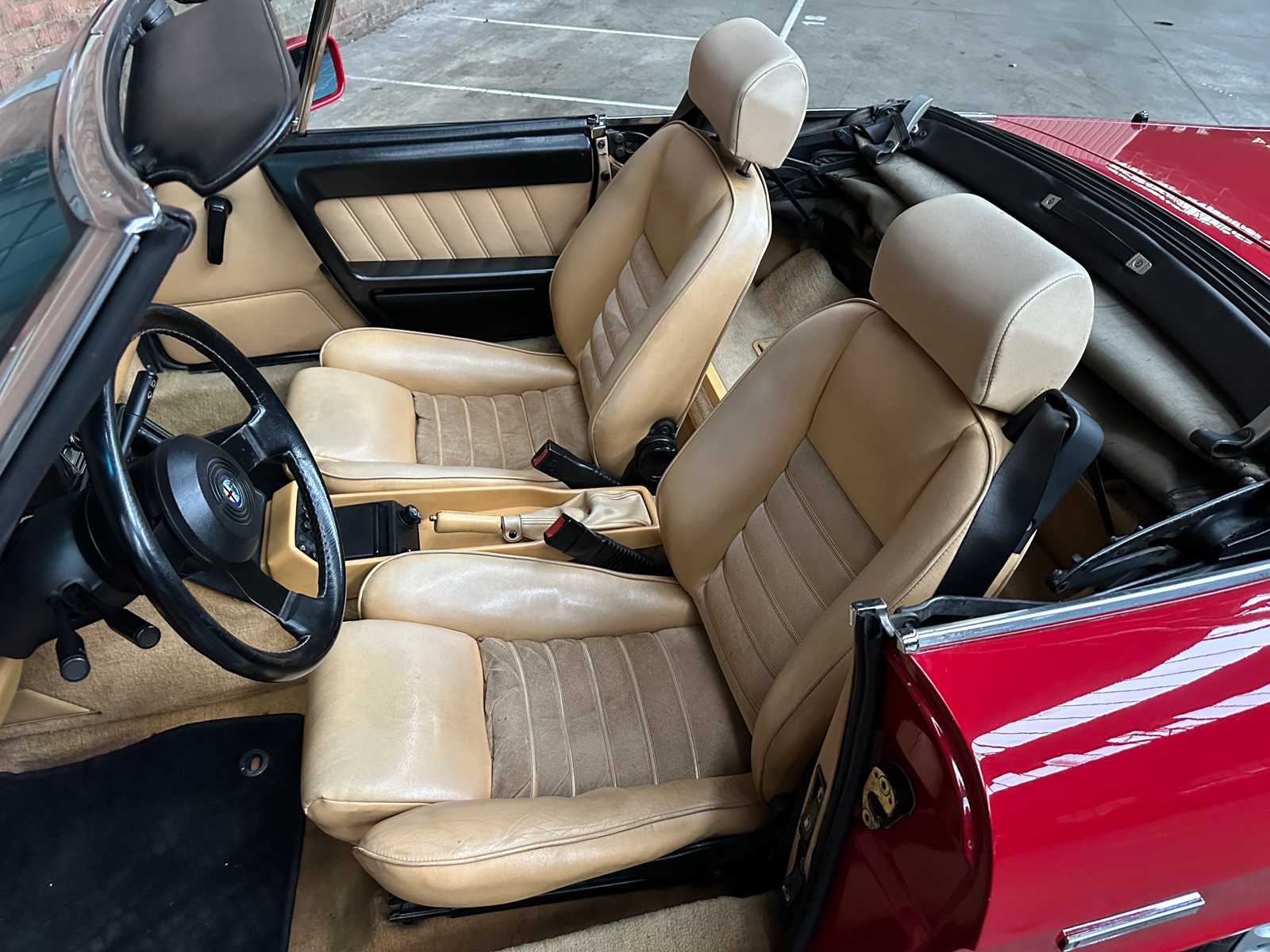 Alfa Romeo Spider 2000 2.0 118pk 1992, 56-RL-TR