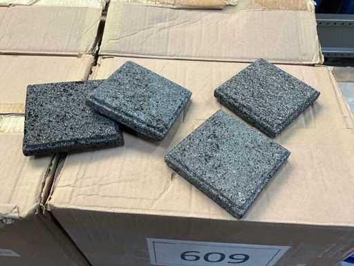 Fair Trade kaarsenhouder/onderzetter lava steen +/- 10,5x 10,5 cm (159x)