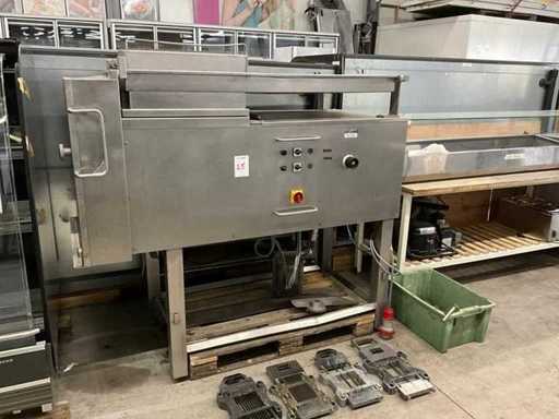 Feliator de cuburi de carne