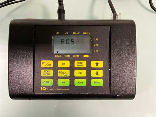 IS WETENSCHAPPELIJKE INSTRUMENTEN IQ PH-meter