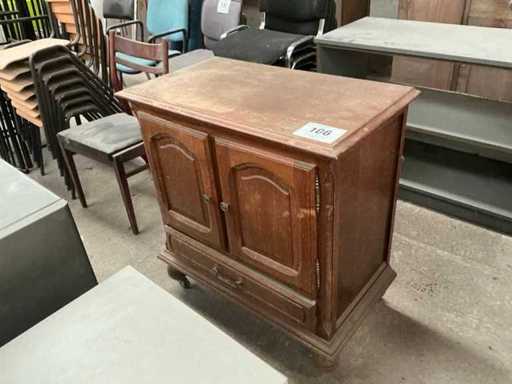 Storage cabinet