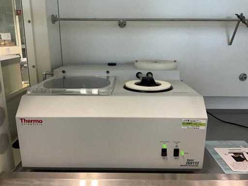 THERMO SCIENTIFIC SAVANT ISS110 SpeedVac Concentrator