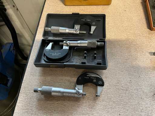 Mitutoyo 0-25 Buitenmaat micrometer (3x)