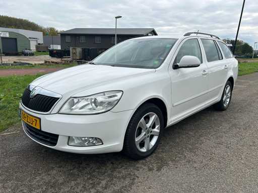 Skoda Octavia Combi 1.6 TDI Greentech Comfort 2012 | 09-ZJJ-7