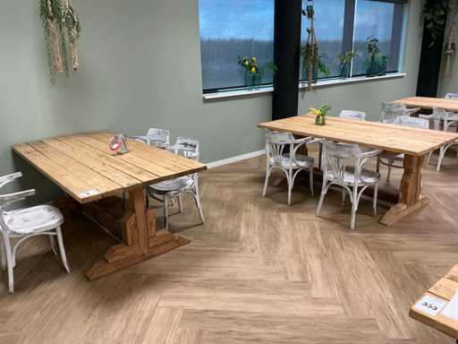 Stoł stołowy z krzesłami (2x)