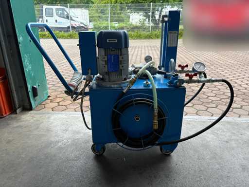 Dispositif d’essai hydraulique ERMANNT BALZI (accessoires inclus)