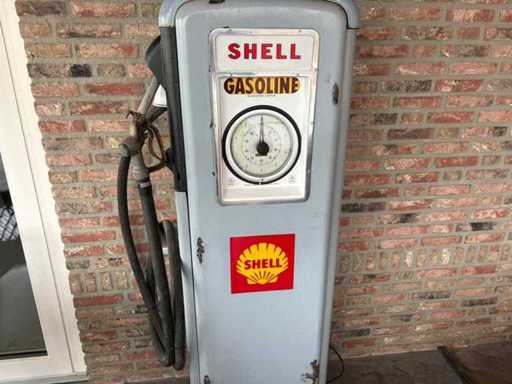 Ancienne pompe à essence