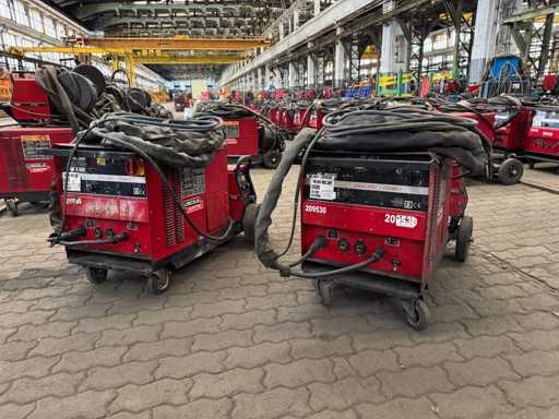 LINCOLN ELECTRIC IDEALARC CV400-I 2 industrial welders with wire feeder