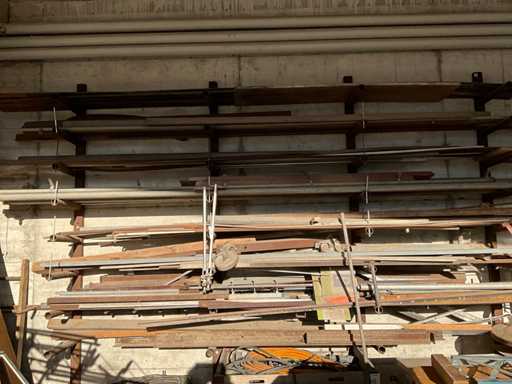 Raft de perete cu con?inut