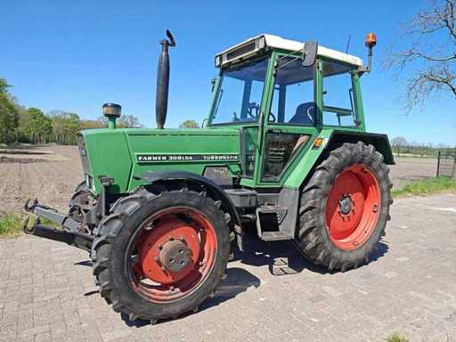 Fendt - 1988 - Traktor rolniczy z napędem na cztery koła