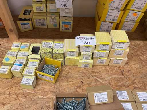 28 dozen bevestigingsmaterialen