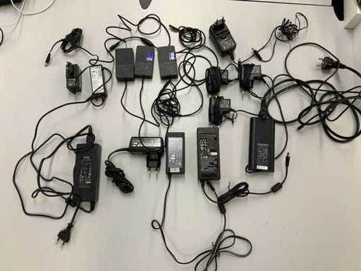 Diverse adaptoare AC (14x)