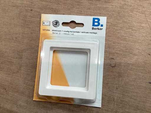 Berker Q1 afdekraam enkelvoudig wit (252x)