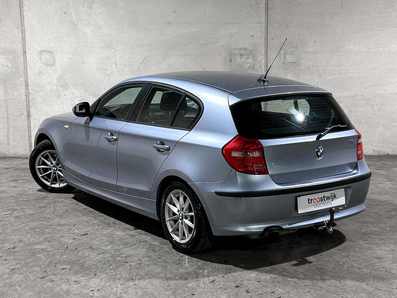 BMW 116i Corporate Business Line 1-serie 121pk 2010, 65-LFP-5
