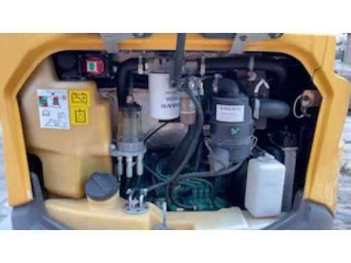 64fd6441-2e3e-4541-98c3-2c3dfb81c882.mp4