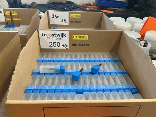 Coupeuse en carbure massif (130x)