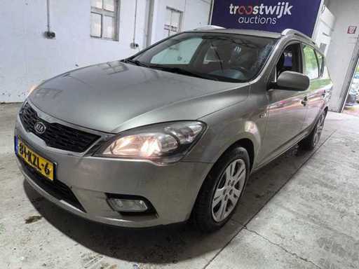 Kia - Cee'd Sporty Wagon - 1.4 CVVT X-ecutive - 84-KZL-6- 2010