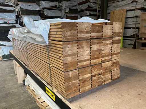 Podea din molid modificată termic (211x)