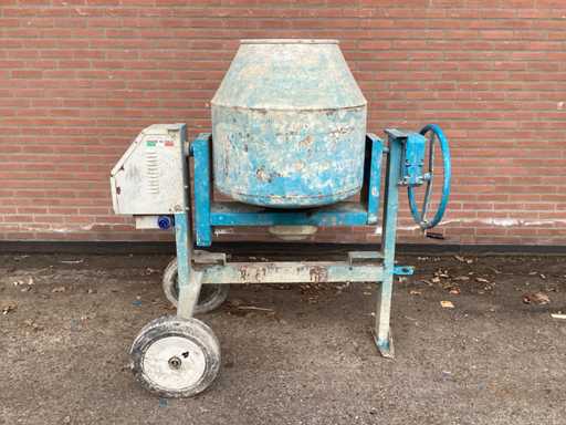 2019 Betoniarka POLIERI TECH 250 LT