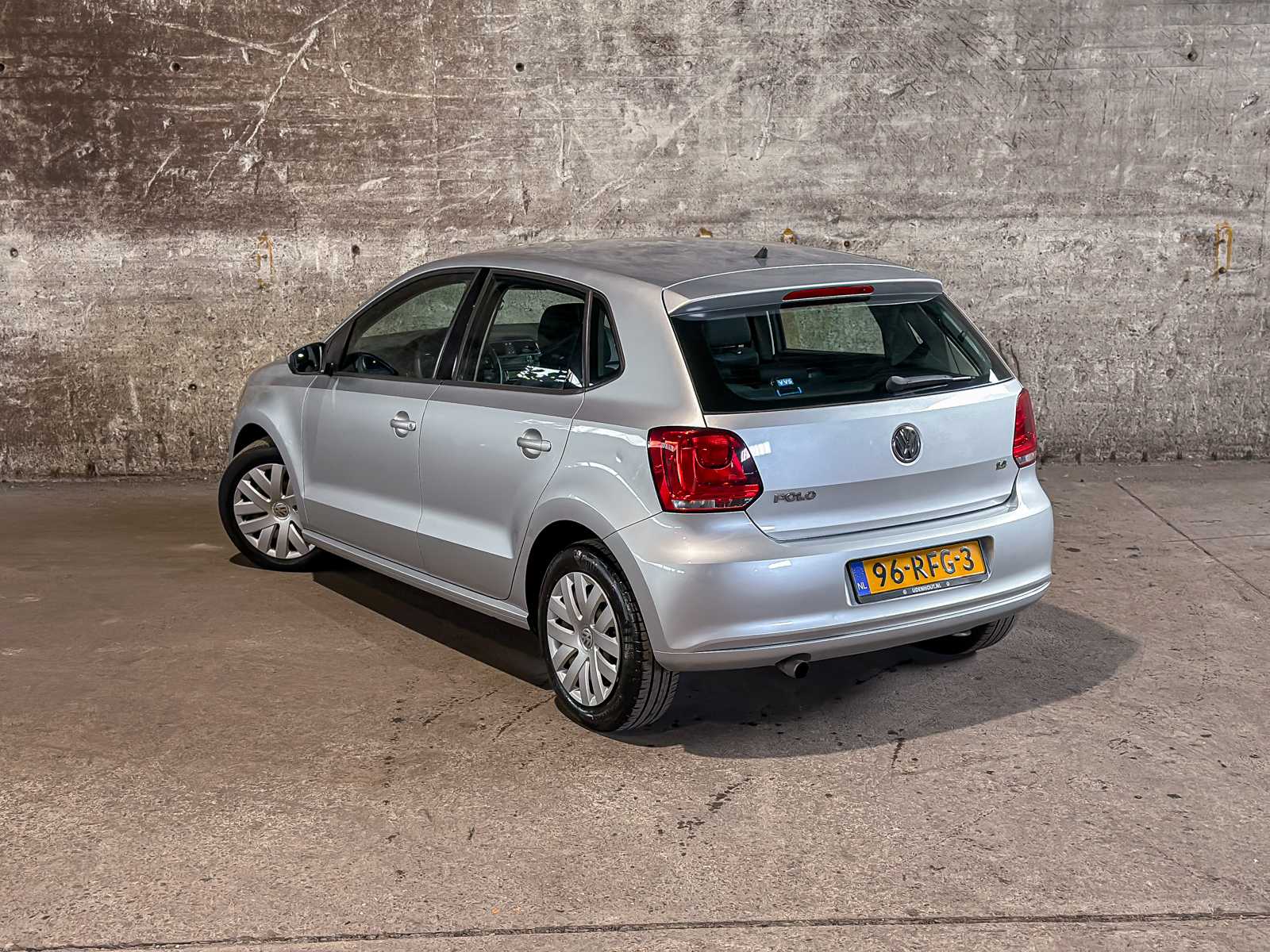 Volkswagen Polo 1.4-16V Comfortline 86pk 2011 (Origineel-NL), 96-RFG-3