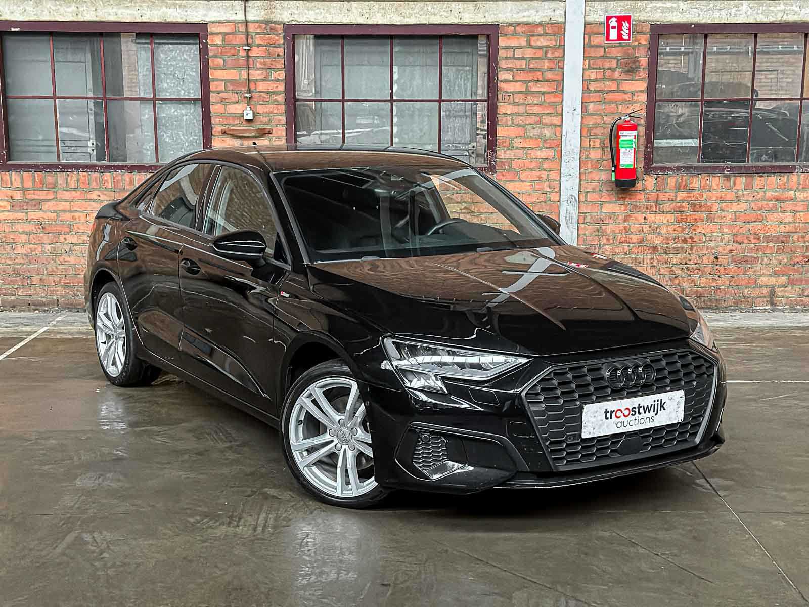 Audi A3 Limousine 30 TFSI S Edition 110 PS 2021, Z-259-RT